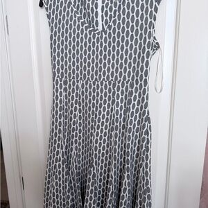 Danny & Nicole Gray Geometric Midi Dress